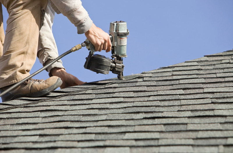 6 Ways to Maintain Your Roof This Summer